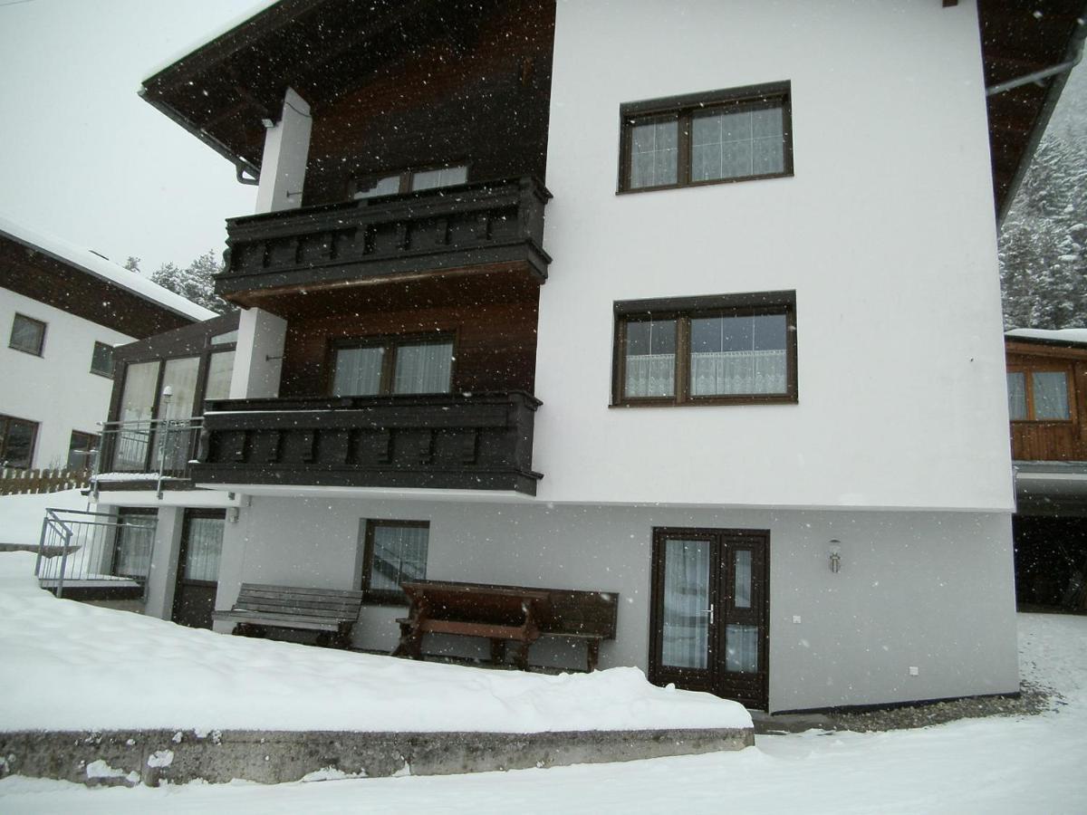 Pension Jaeger Trins Bagian luar foto
