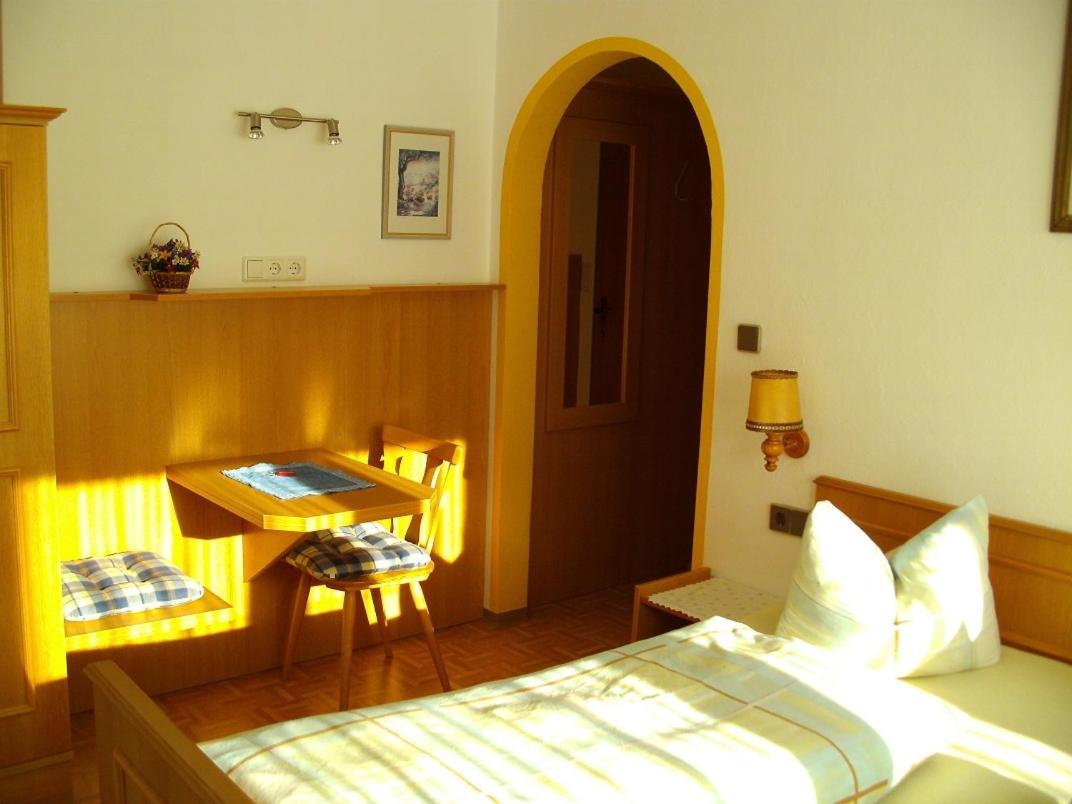 Pension Jaeger Trins Bagian luar foto