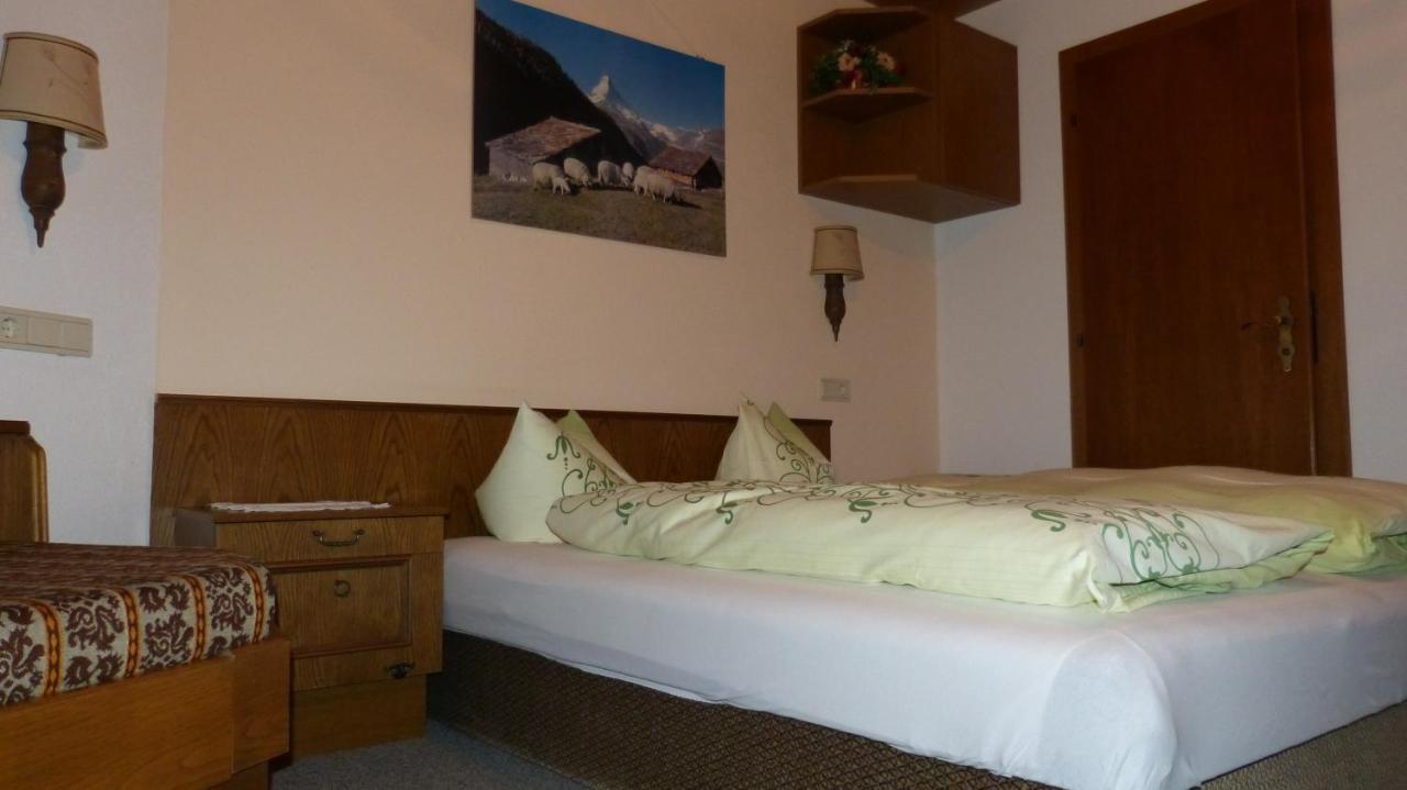 Pension Jaeger Trins Bagian luar foto